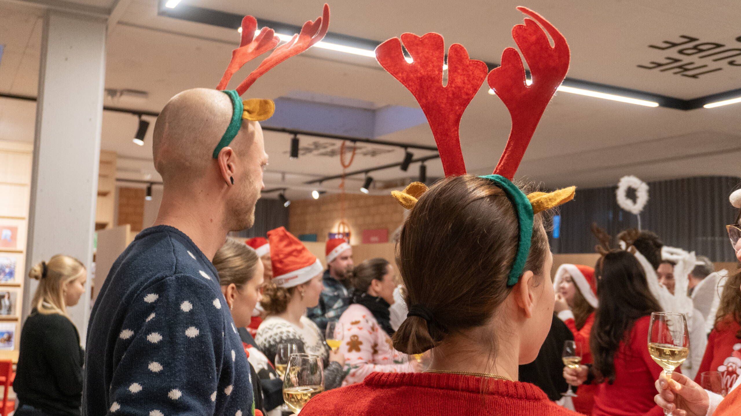 Zoom: Weihnachtsapéro 2025